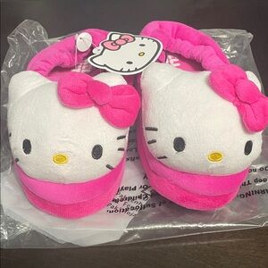 Hello Kitty Adorable Plush Pink & White kids Slippers size 11/12